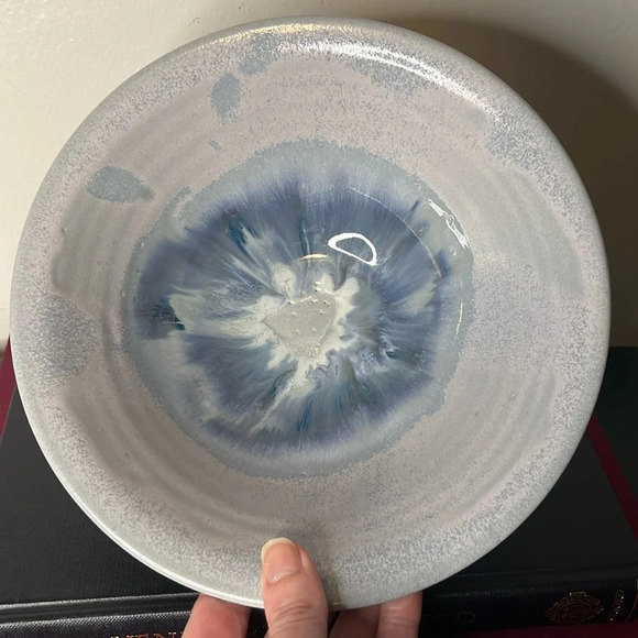 Crystalline Blue Stoneware Pottery Signed Berry Fruit Bowl 8'' - Picture 7 of 7